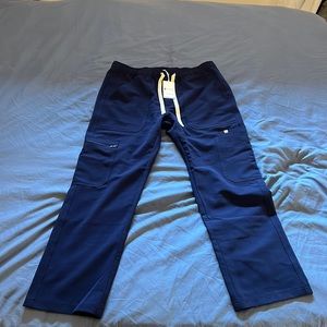 Men’s M Figs Scrub Pants Cairo Cargo